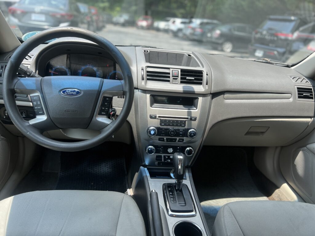 2010 FORD FUSION SE