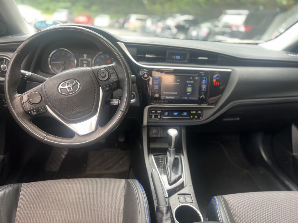2018 TOYOTA COROLLA