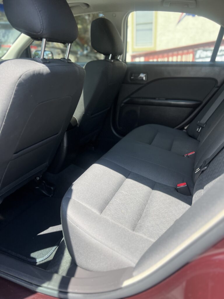 2011 FORD FUSION SE