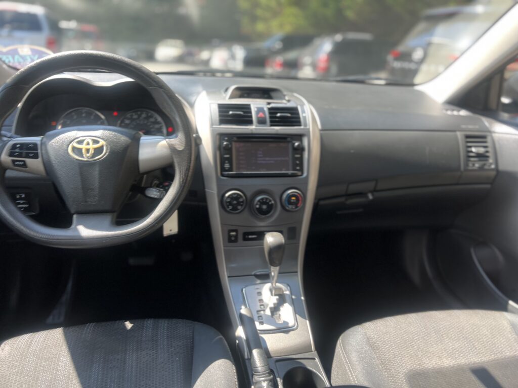 2013 TOYOTA COROLLA