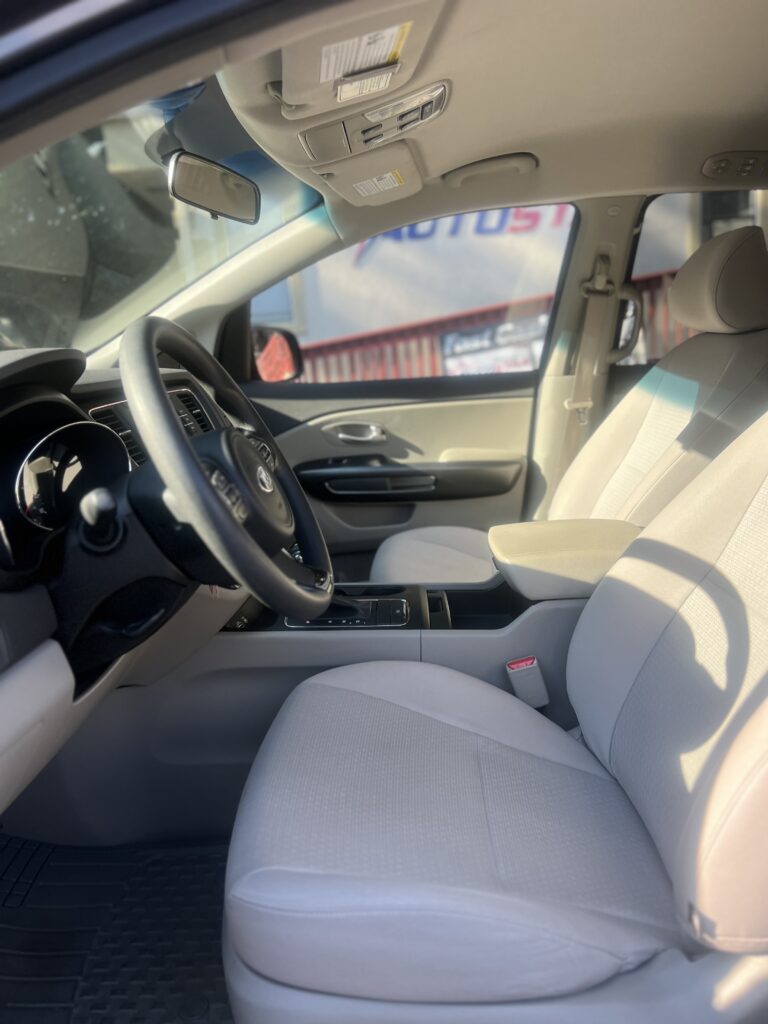 2017 KIA SEDONA